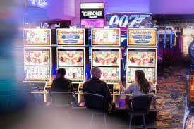 Dashboard platform dewanusa menampilkan kategori sportsbook, live casino, dan slot games